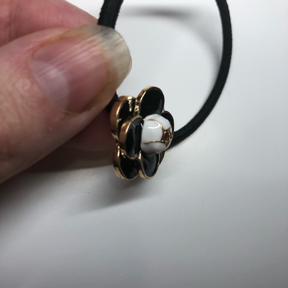 Camellia Flower Hair Ties/Clips - Picture 4 of 7